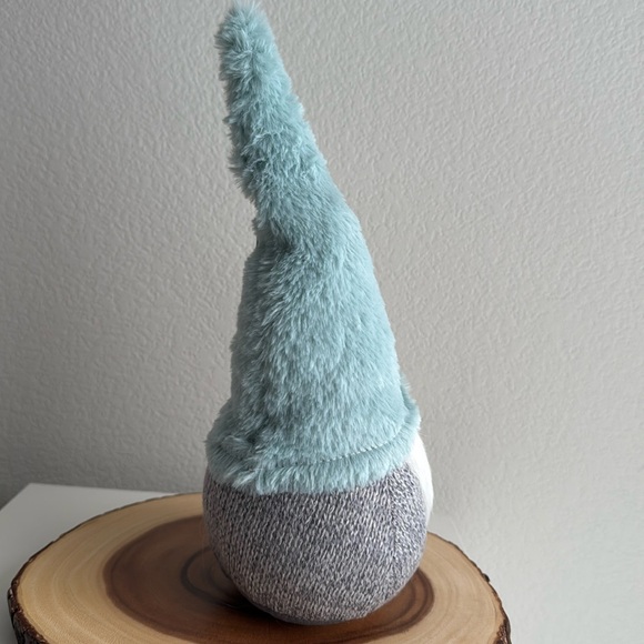 ❗️CUTE WINTER MINT HAT GNOME FOR THE HOLIDAYS - Picture 4 of 5
